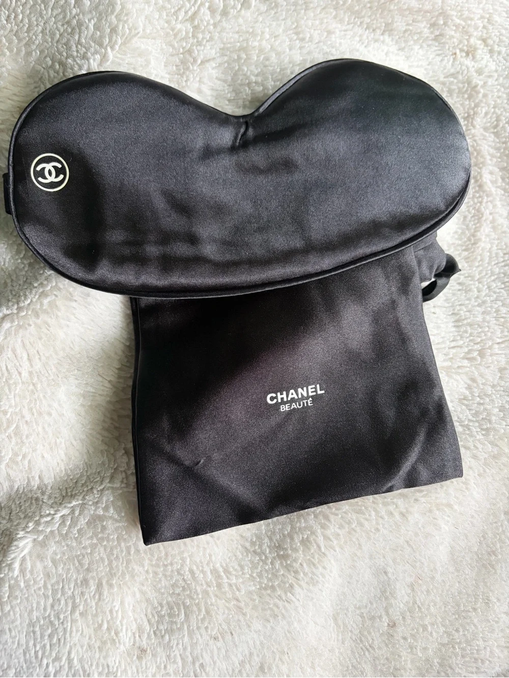 Chanel Beauté Black Satin Sleep Mask & Pouch Set